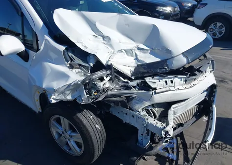 2020 Chevrolet Trax Fwd Ls z USA, uszkodzony, nr VIN KL7CJKSB1LB058533